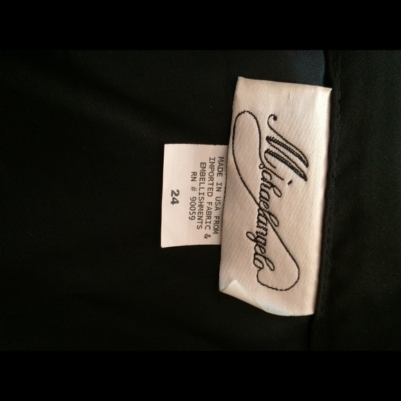 Sleeveless top and long skirt set - Picture 5 of 5